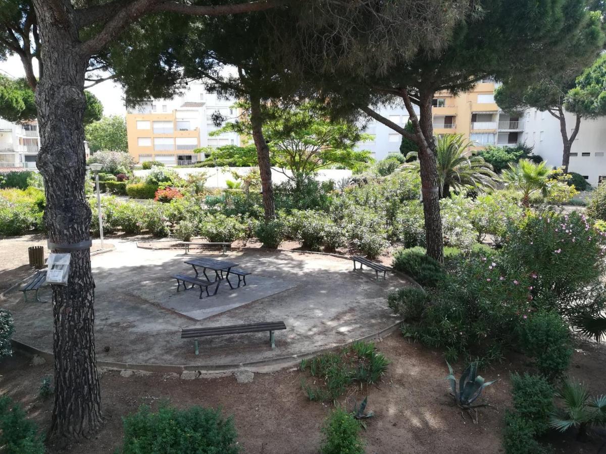 Studio Cabine Vue Port Avec Parking Prive, Piscine, Parc, Boulodrome Agde Kültér fotó