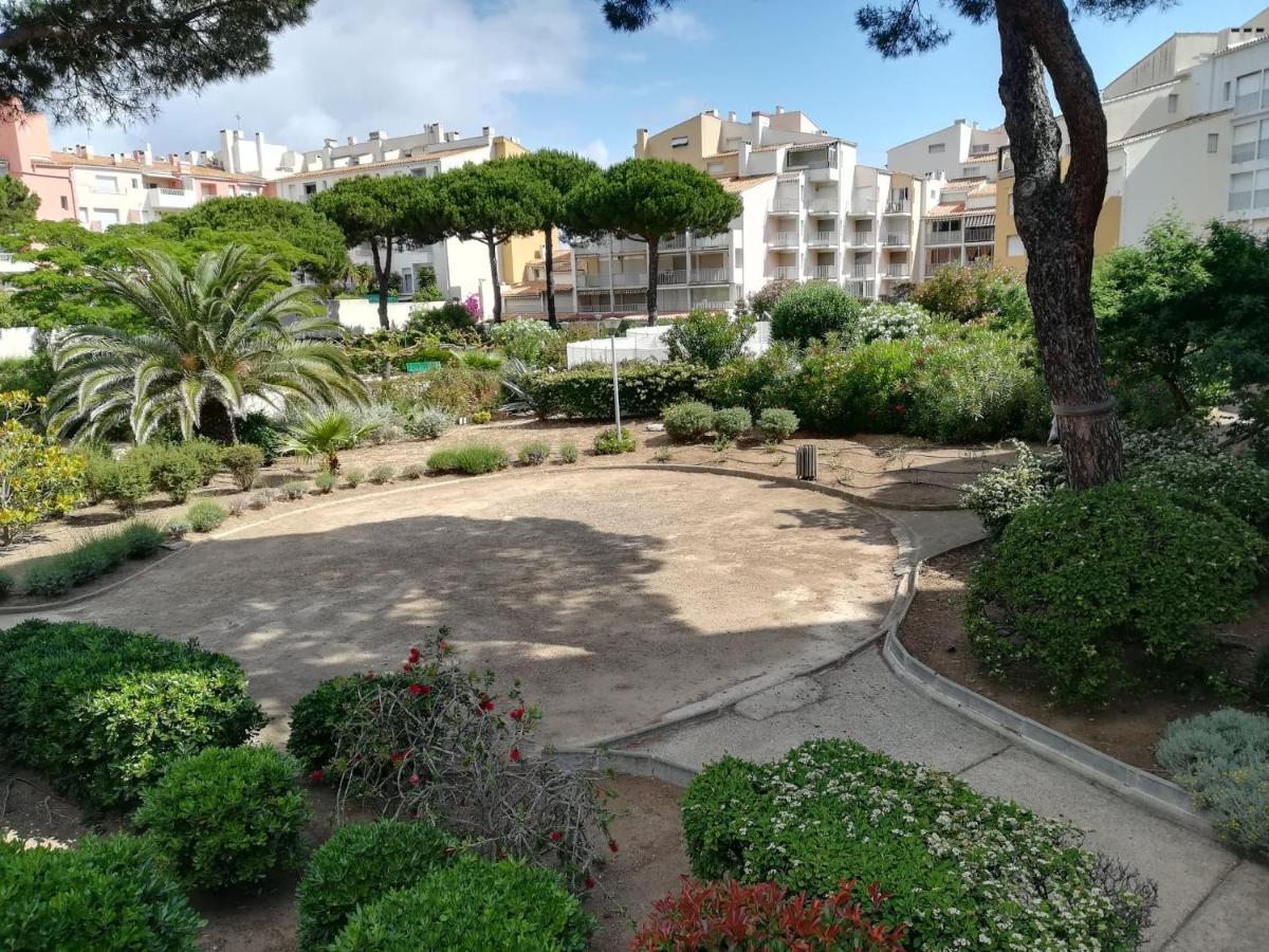 Studio Cabine Vue Port Avec Parking Prive, Piscine, Parc, Boulodrome Agde Kültér fotó